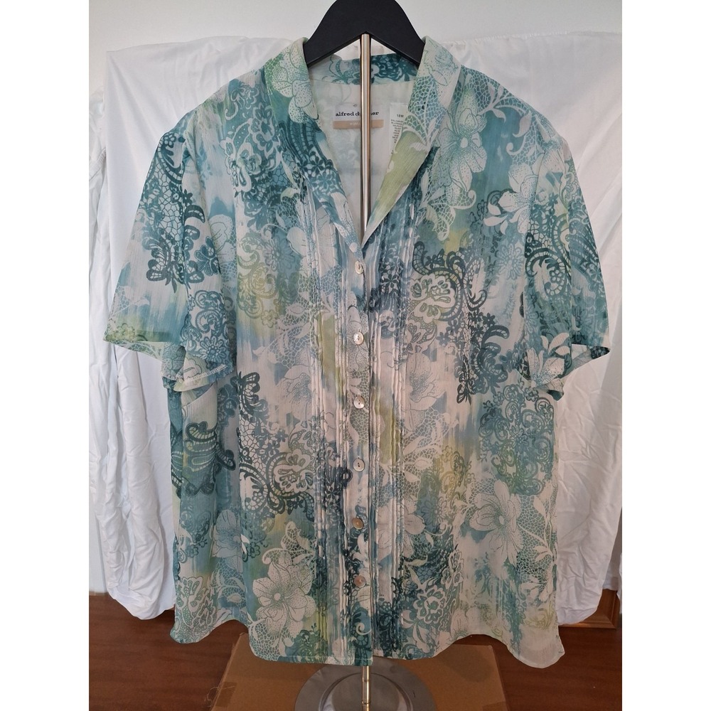 alfred dunner Short Sleeve Top.Size 18W. Turquoise/White Button Down W/ Collar.